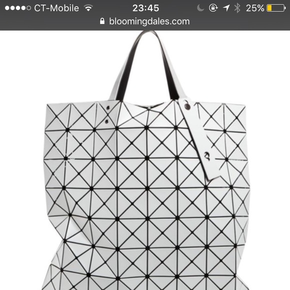 Issuy Miyake Lucent Pro matte Tote - Picture 4 of 4